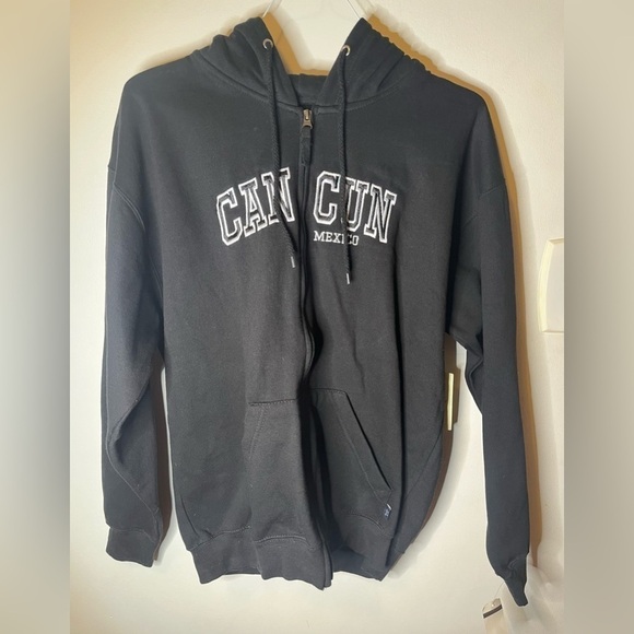 None Tops - NWT Cancun Mexico zip up hoodie size large